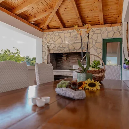 Nyaraló Mediterranean Oasis With Private Pool & Summer Kitchen *