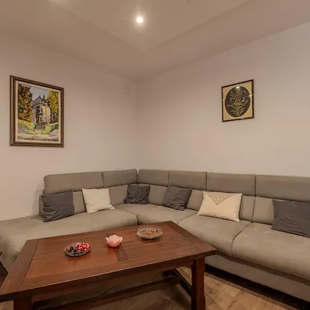 Mediterranean Oasis With Private Pool & Summer Kitchen Nyaraló Biograd na Moru