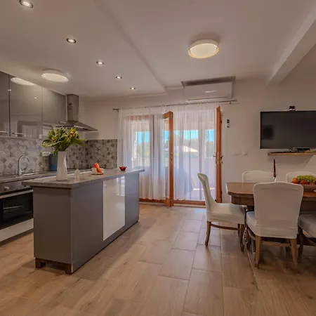 Nyaraló Mediterranean Oasis With Private Pool & Summer Kitchen Biograd na Moru