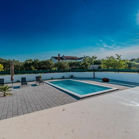 Mediterranean Oasis With Private Pool & Summer Kitchen Biograd na Moru